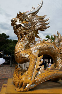 dragon statue at the citadel