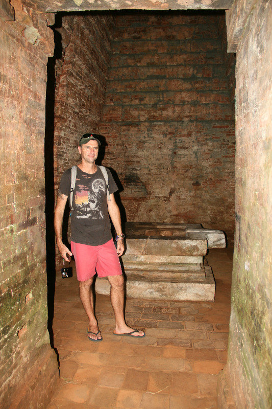 visiting Cham ruins at My Son