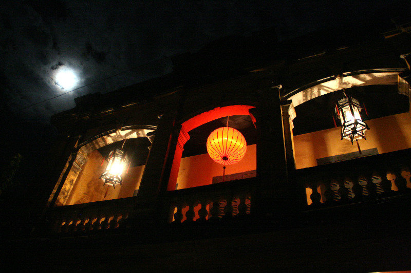 full moon in Hoi An... beautiful!