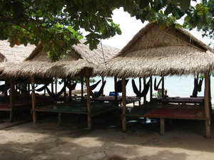 lots of chillaout hammock zones in Kep