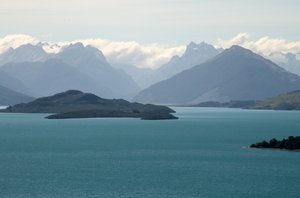 En the way to Glenorchy, yay! mountains again!