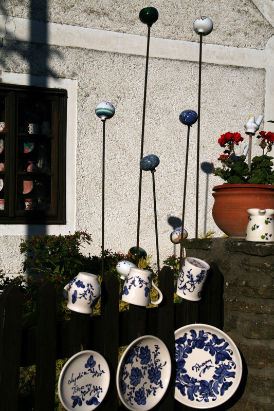 Mugs and plates for sale all around in Tihany