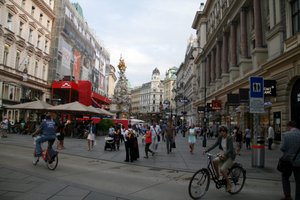 Walking around the centre of Vienna