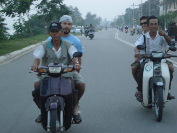 Tom and Darren on motos 