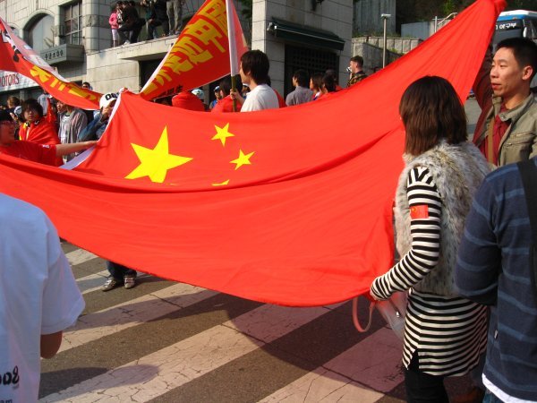 chinesische Flaggen ueberall