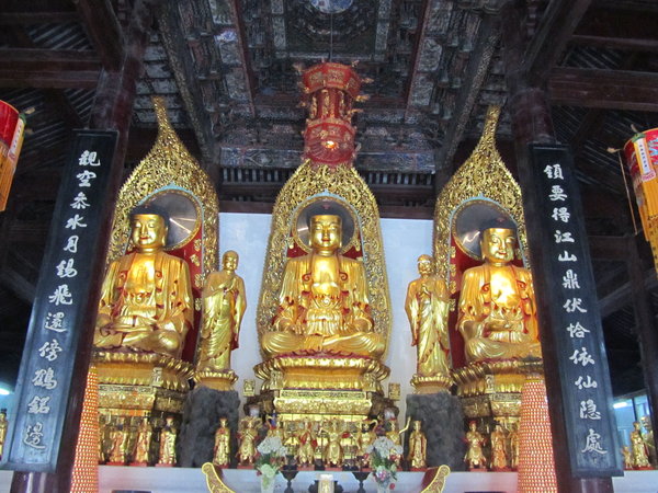 Inside Dinghui Temple at Jiao Shan 