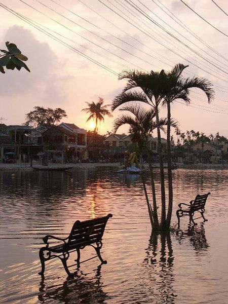 The flooded river, Hoi An