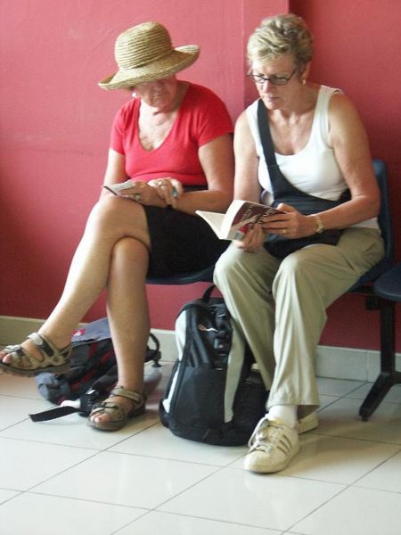 Jennifer & Monica in airport