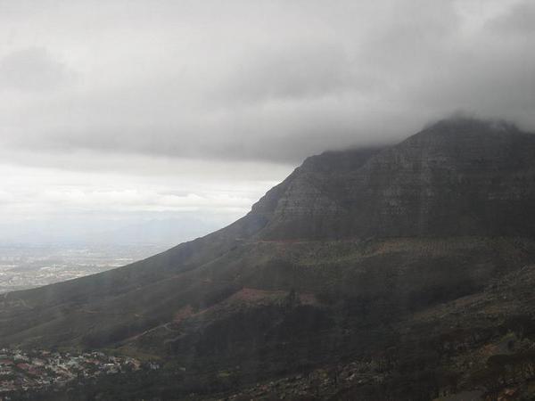 Cape Town, Table Mountian with table cloth
