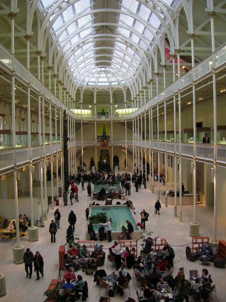 Intérieur du Royal Museum d'Edimbourg