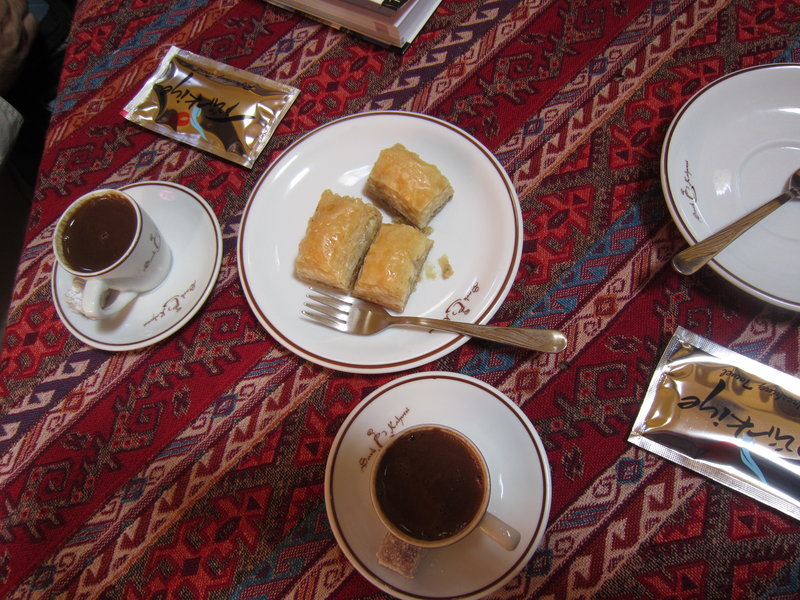 Turkish coffee and baklava 
