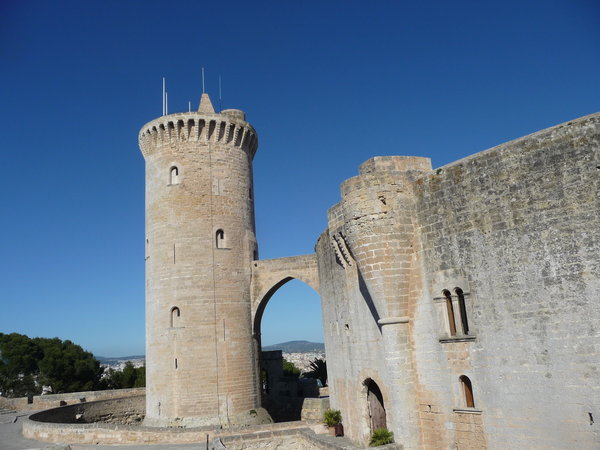Bellvre Castle
