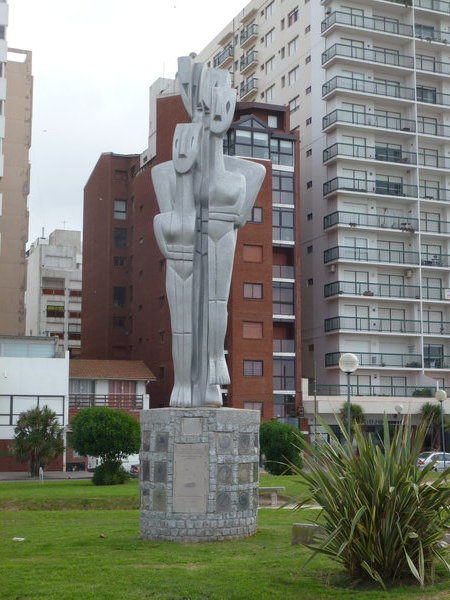 Waterfront street sculpture