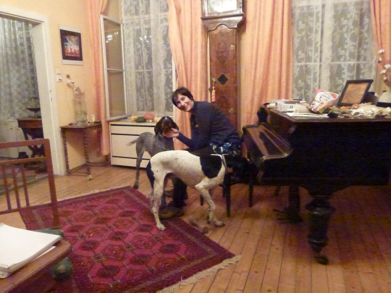 Vienna Eileen and the dogs at Elisabeth's lovely apartment