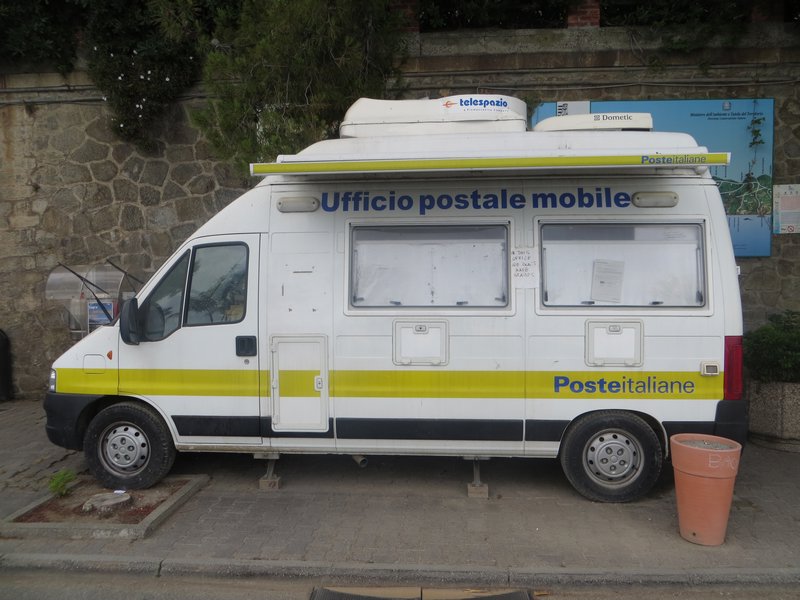 Monterosso al Mere Post Office