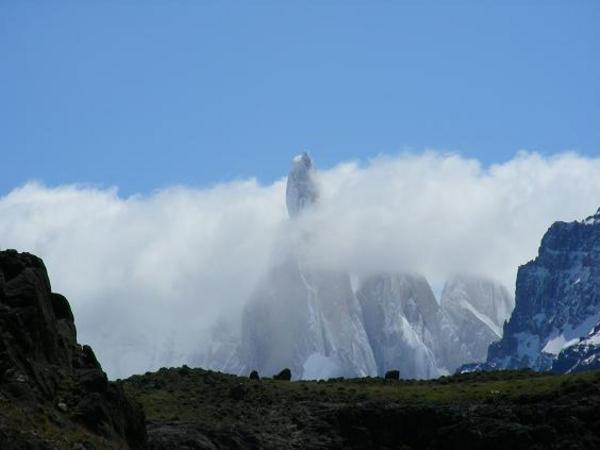 Cerro Torre im Nebel