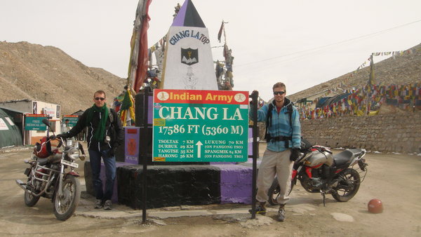 Chang La top 17,586ft altitude