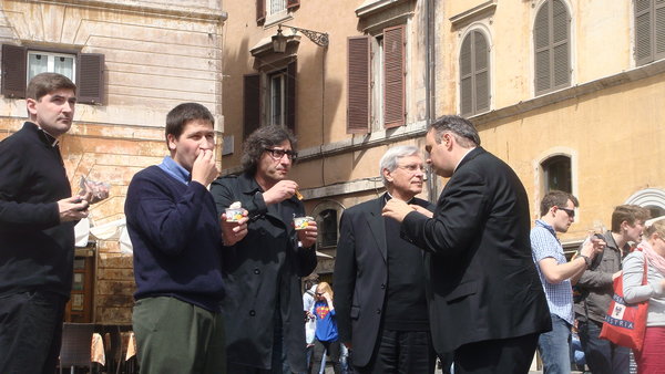 5 clergymen eating ice cream at the Pantheon