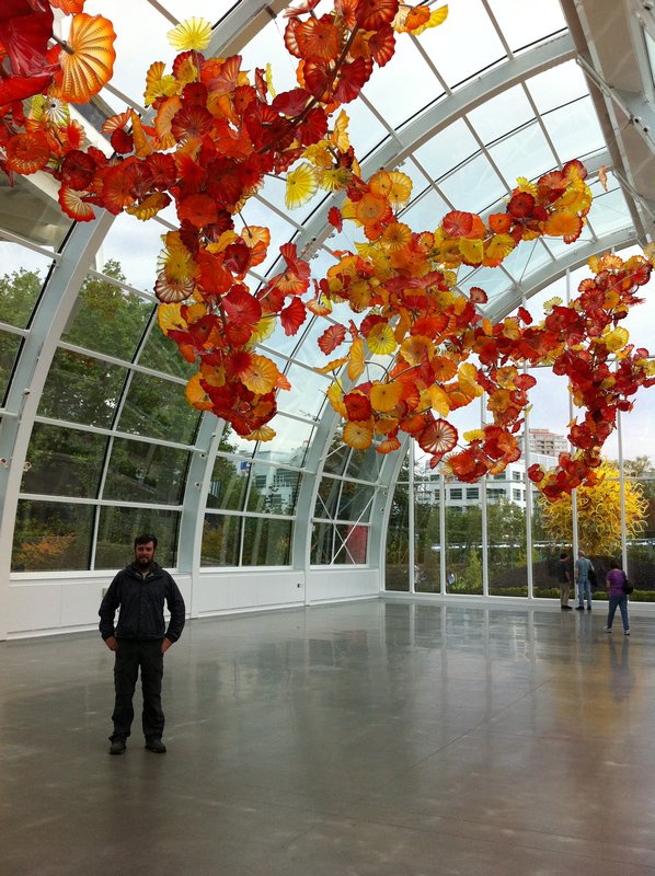Chihuly glasshouse complete with glass flowers