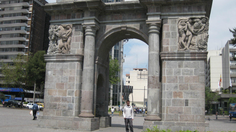 Arch at the end of Av Amazonas in Quito