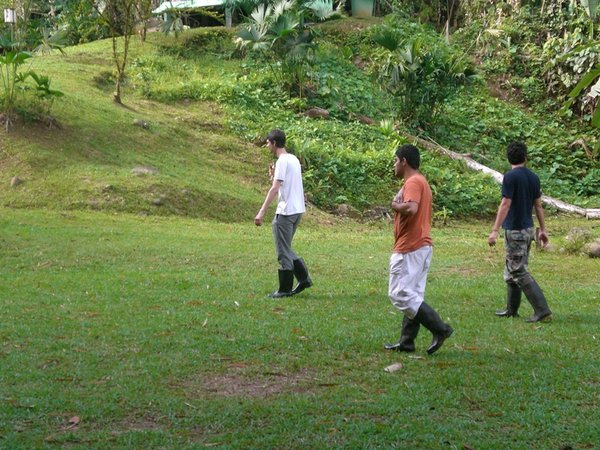 Fußball spielen im Dschungel