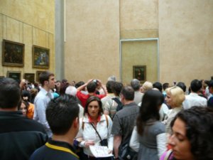 Louvre - Mona Lisa crowd