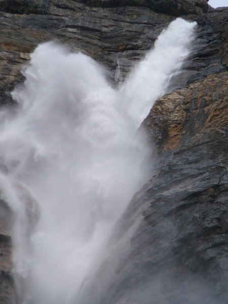Takkakaw Waterfalls
