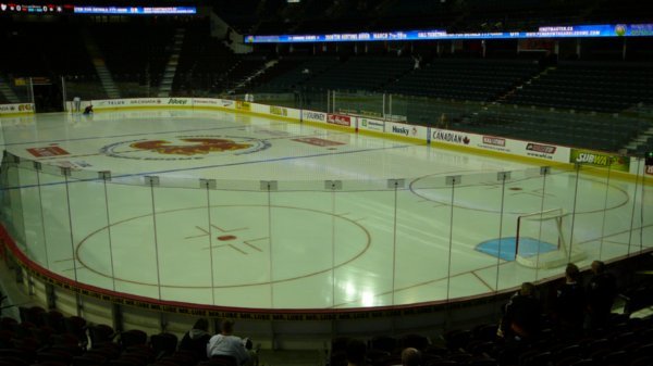 Calgary Hitmen Ice Hockey Game (1)