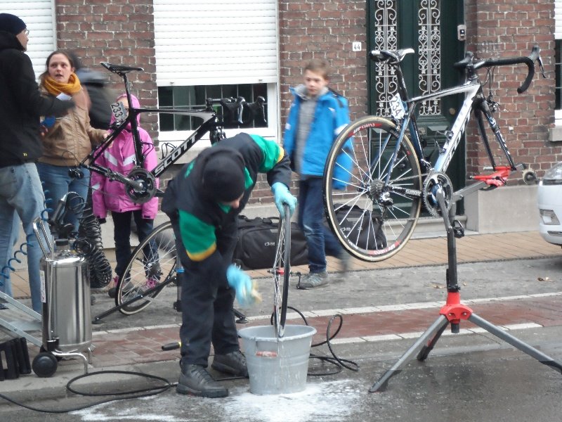 Cleaning up the bikes at the end of the race