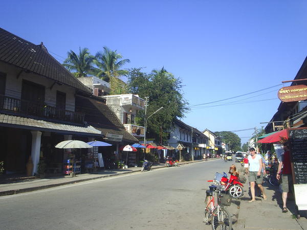 Sisavangvong Road