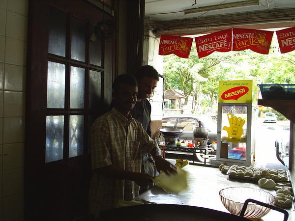 Making roti at the Biriyani cafe