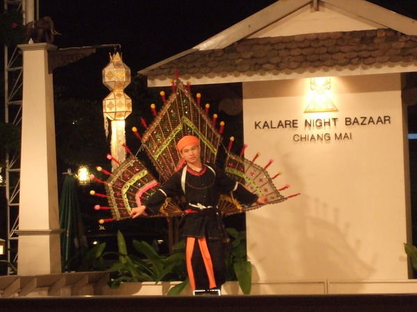 Thai dancer at the night bazaar