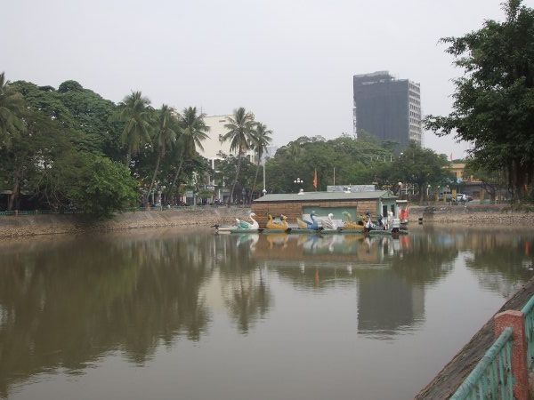 Lake in the middle of the city