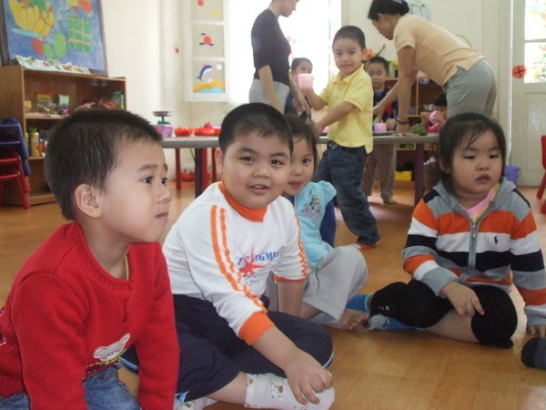 ABC class 4A waiting for the lesson to start