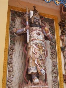 More Cao Dai statues...