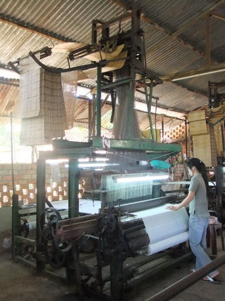 The machine that weaves the silk into cloth