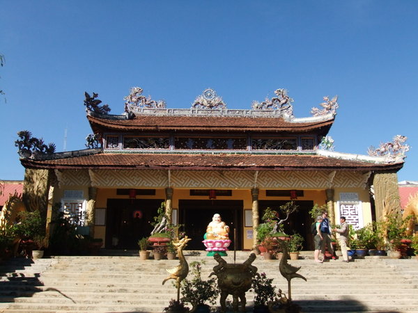 Dalat's first temple