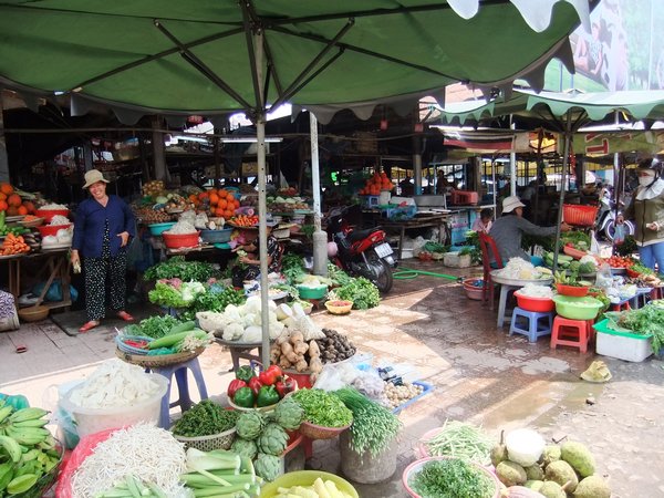 Vegetable stalls on Ba Chieu market