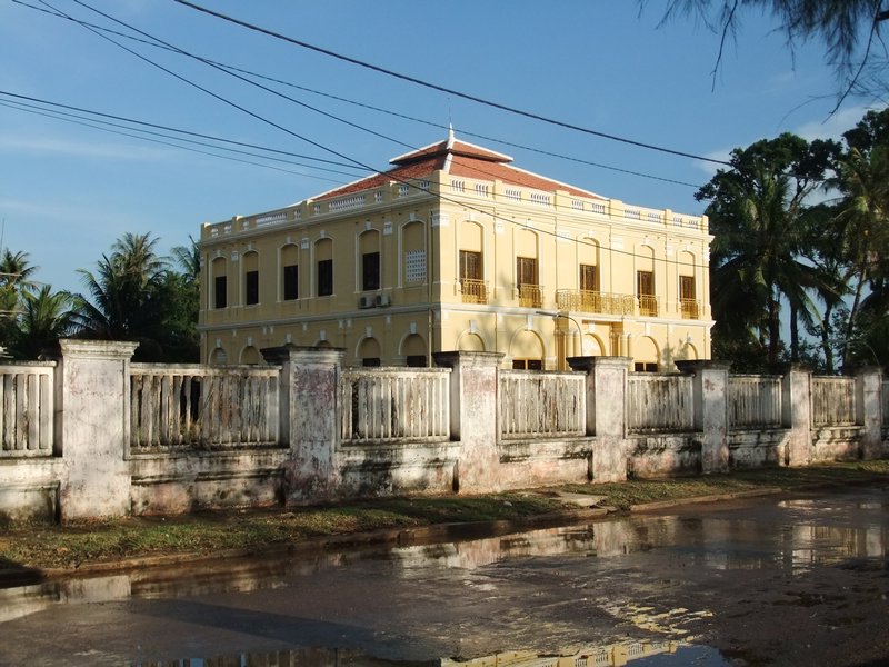 More colonial style buildings in Kampot
