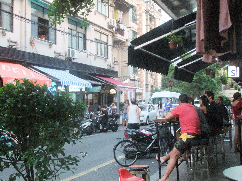 Cute street bars on Yong Kang Lu