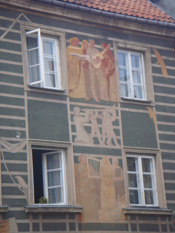 Pictures on buildings