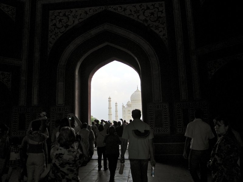 First glimpses of the Taj