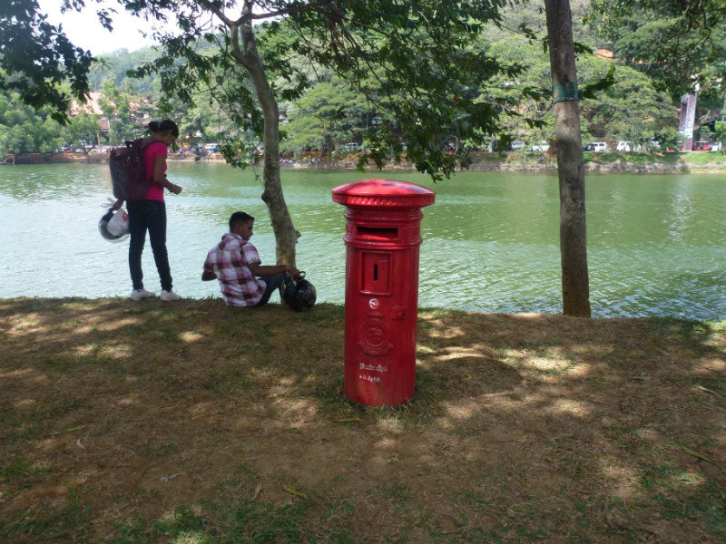 Something familiar at Kandy lake