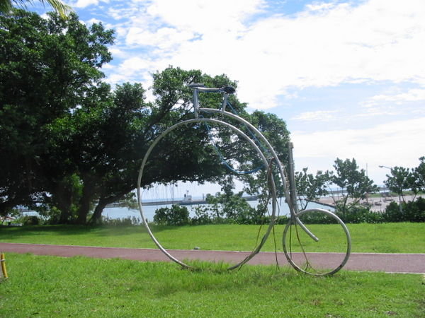 Penny-Farthing Sculpture on Hai An Lu...