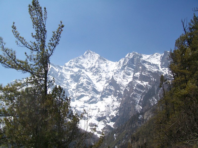 En route to Dhukur Pokhari