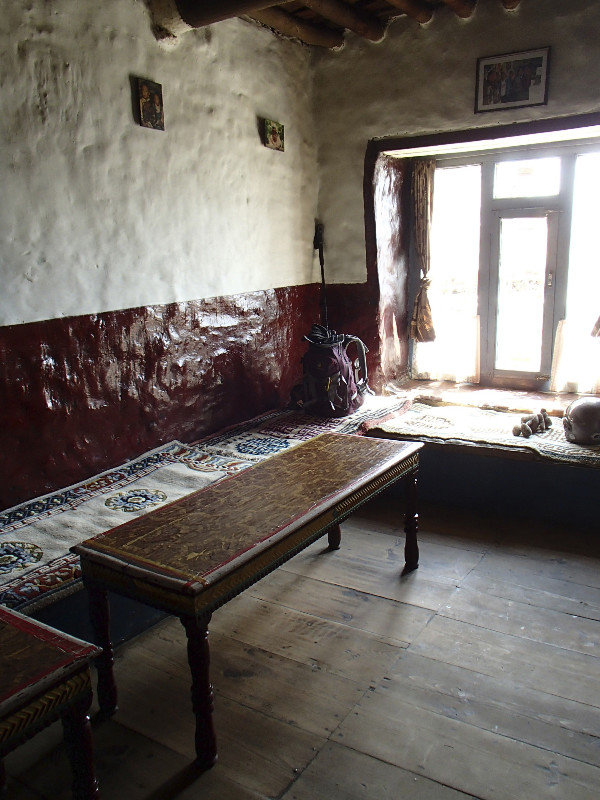 Annapurna Teahouse dining room