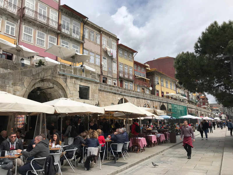 Porto waterfront in Ribiera (old town)