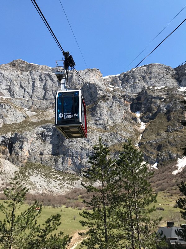 Fuente De cable car - from 1100m to 1800m in 4 minutes