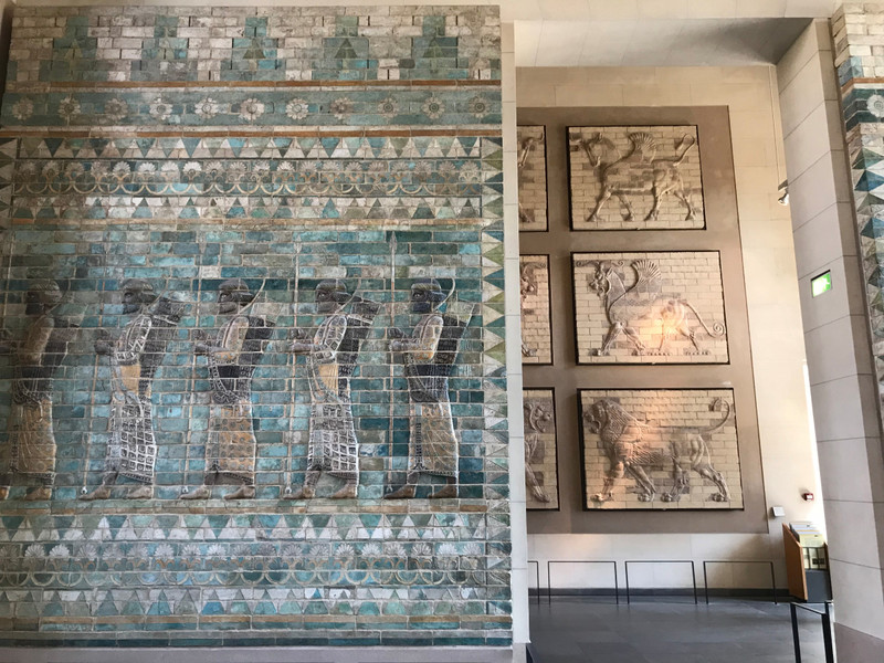 Tiles in Darius's palace in Susa - 520BC