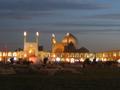 La piazza Naghshe-e' Jahan di notte